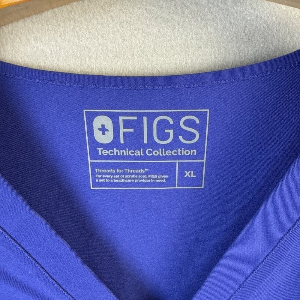 Figs Technical Collection Pullover Scrub Top Women’s Size XL Blue Vet Tech Nurse - Picture 3 of 10